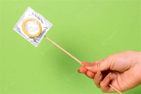Oral ohne Kondom Hure Mann